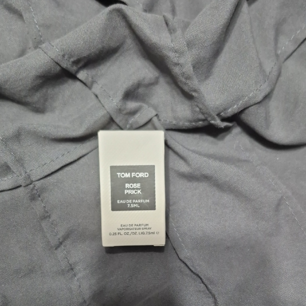 Tom Ford Rose Prick Mini Perfume - White and Black Box